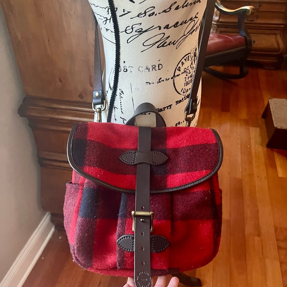 Filson 💯 Wool Red Plaid Crossbody Bag